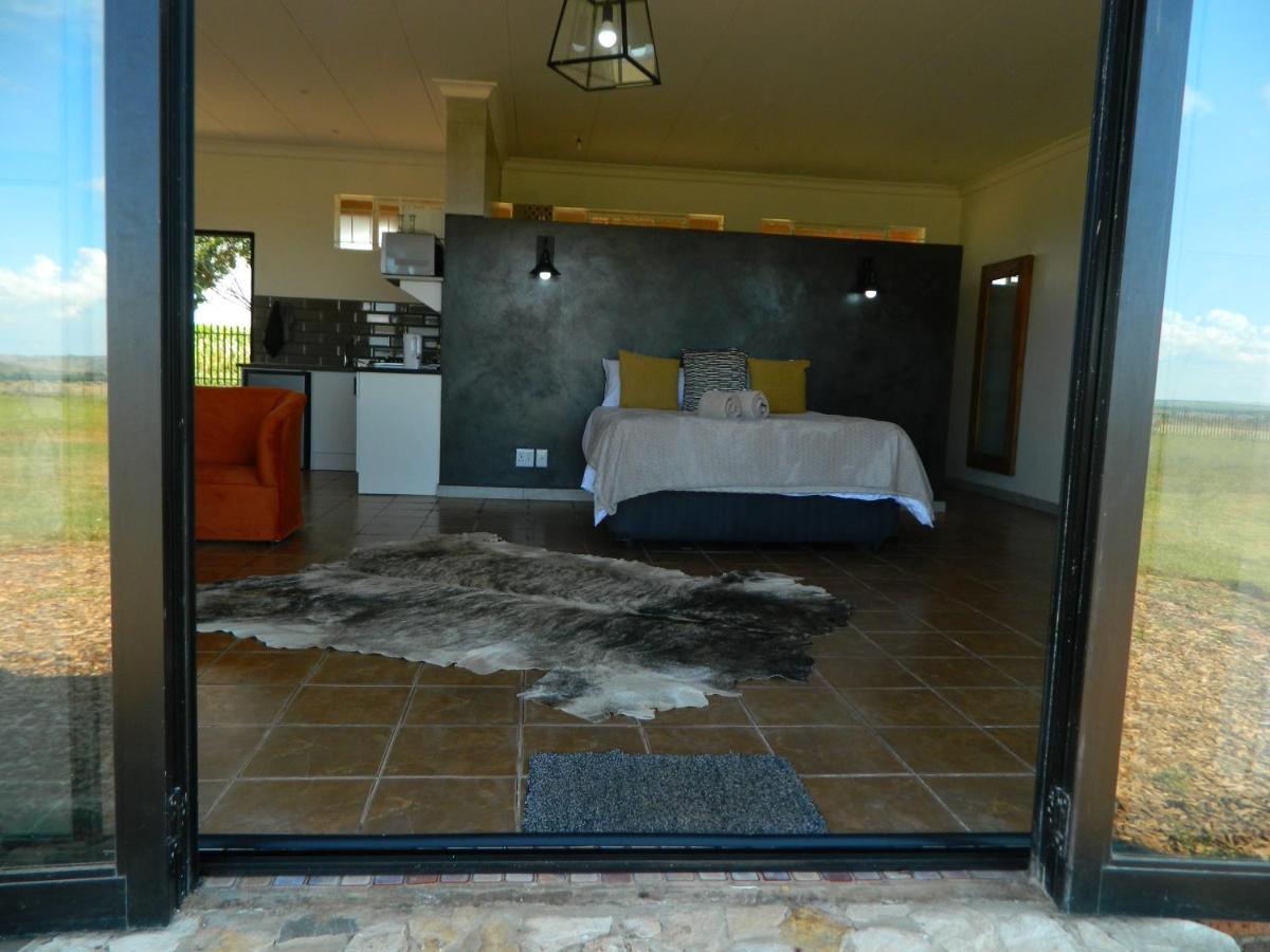 Dewdrop Farm Stay แอร์เมอโล ภายนอก รูปภาพ