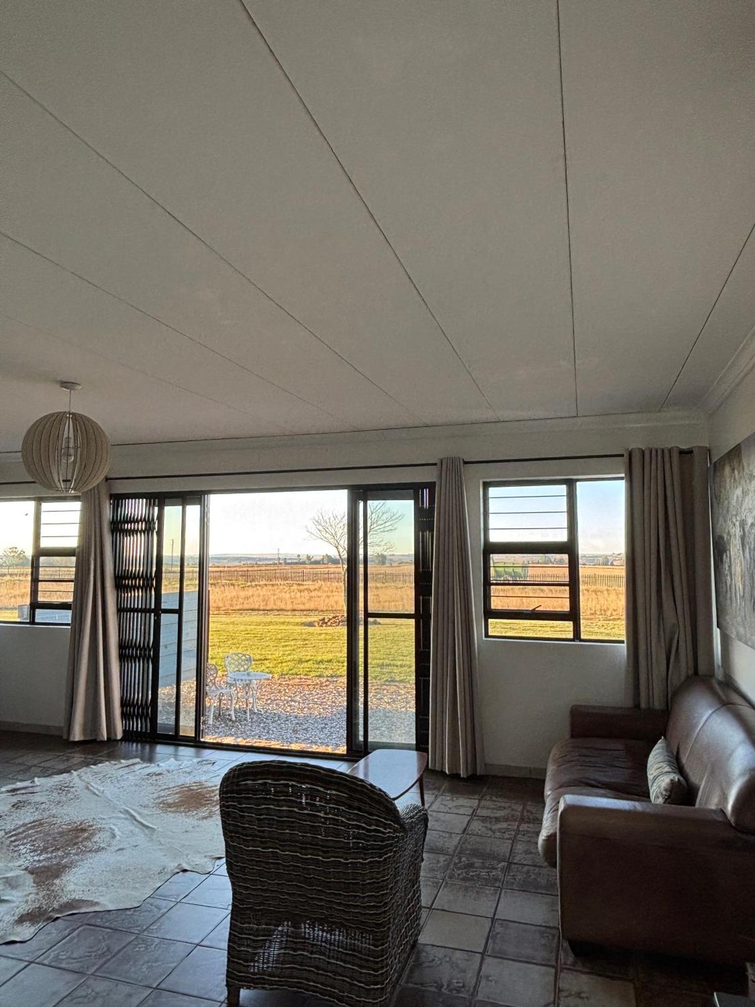 Dewdrop Farm Stay แอร์เมอโล ภายนอก รูปภาพ